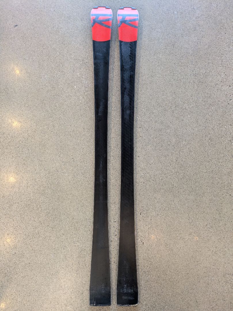 Red Rossignol Hero Athlete SL Titanal, 150 cm