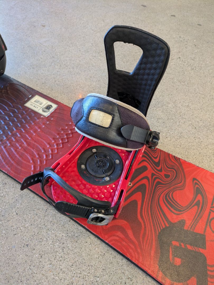 Red Burton LTR, 140 cm