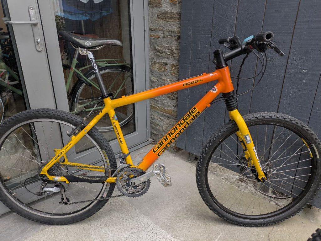 Orange Cannondale F1000 SL, 18 inch - Medium
