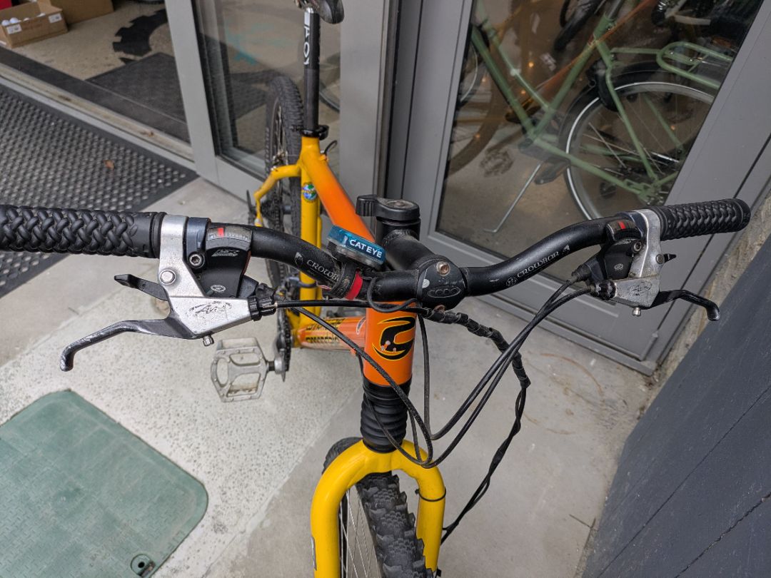 Orange Cannondale F1000 SL, 18 inch - Medium