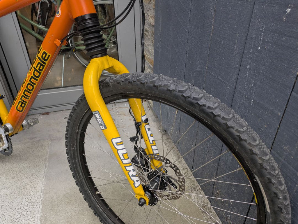 Orange Cannondale F1000 SL, 18 inch - Medium