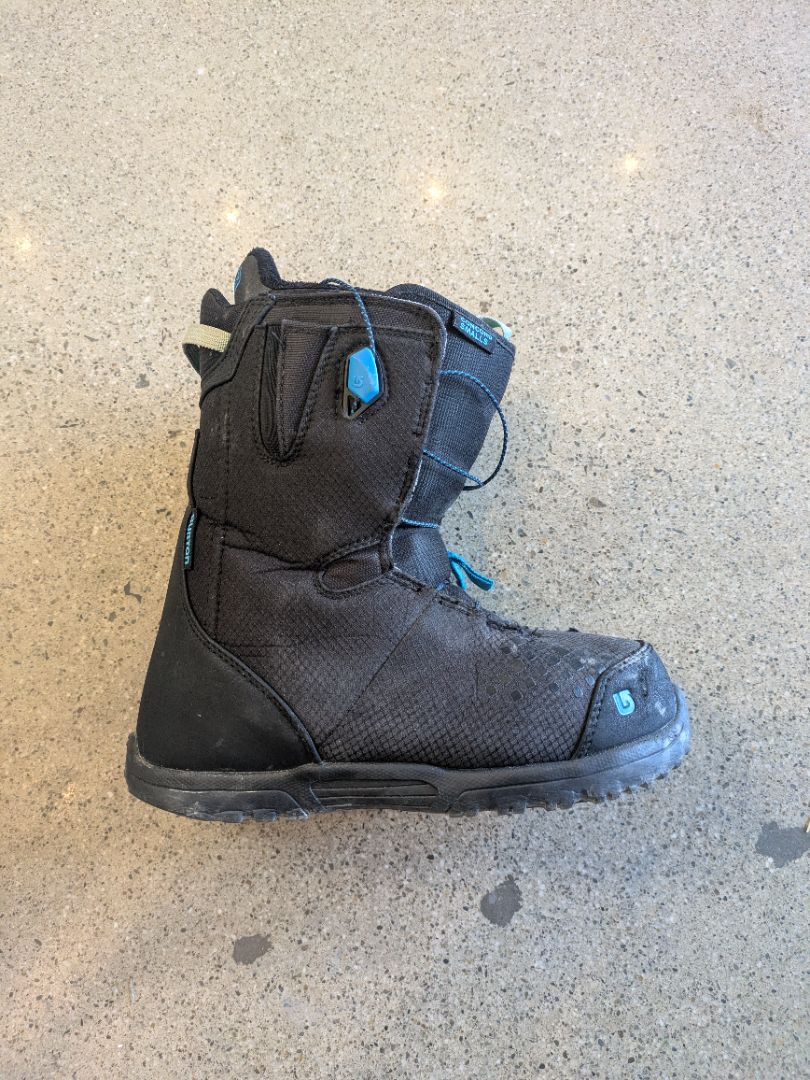 Black Burton Concord Smalls, EU 40
