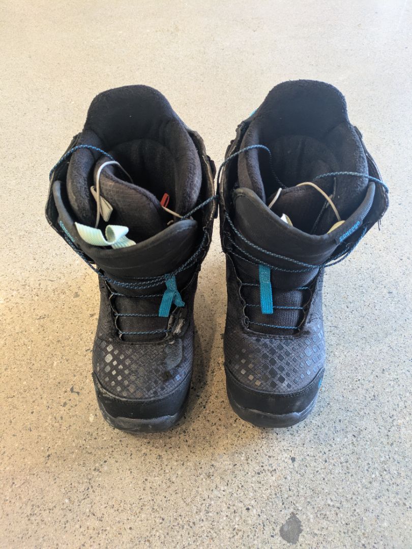 Black Burton Concord Smalls, EU 40