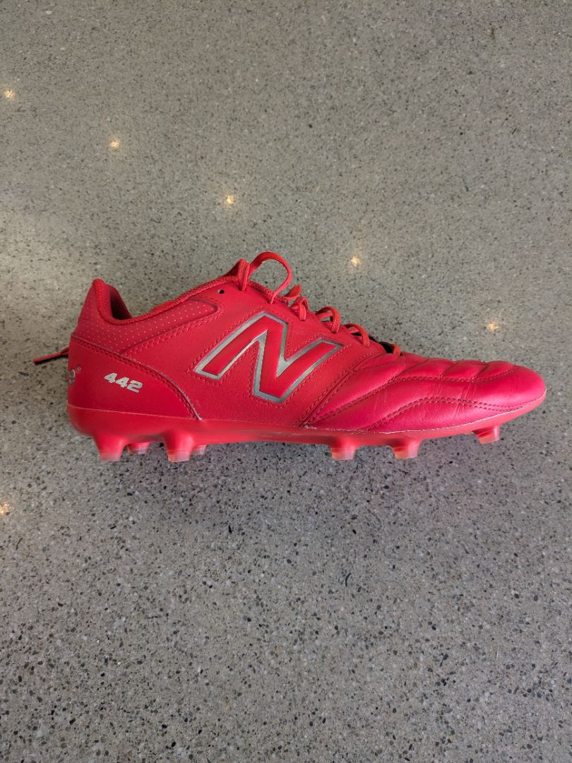 Red New Balance 442, EU 45.5