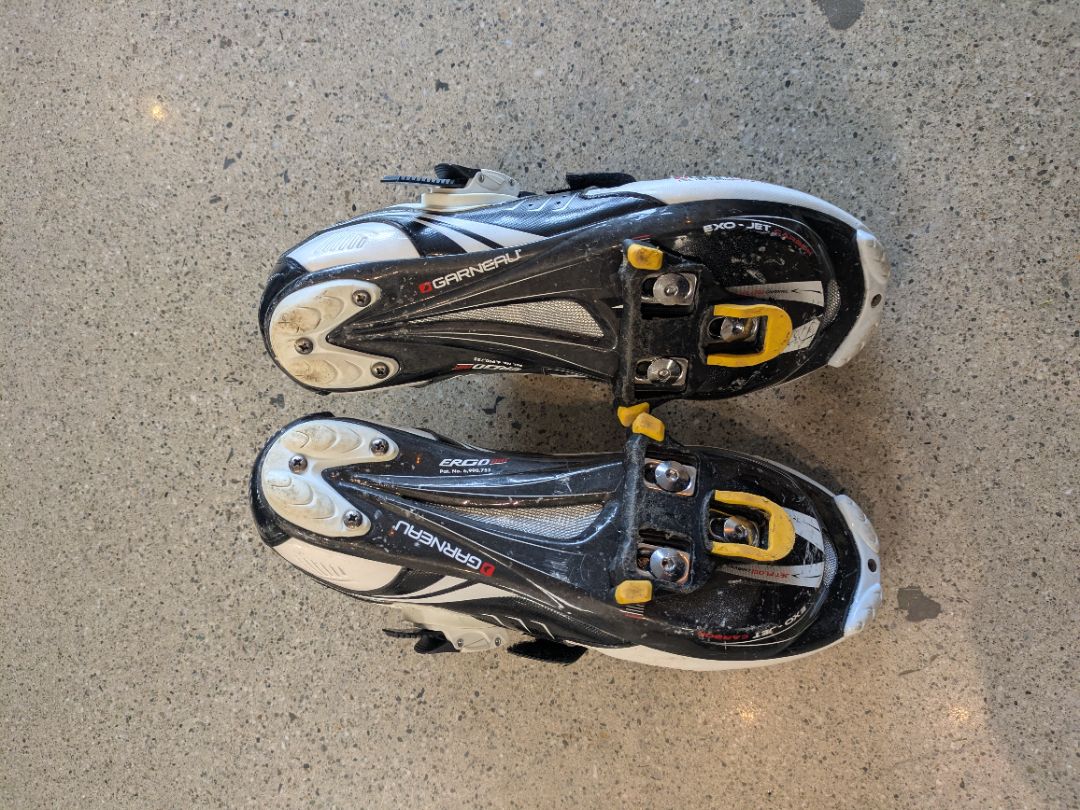 White Louis Garneau CFS-300, EU 44