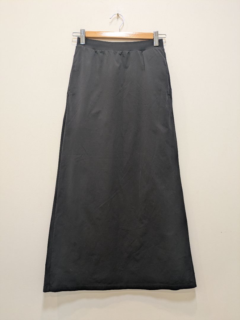 Black Uniqlo AIRism Long Skirt, S