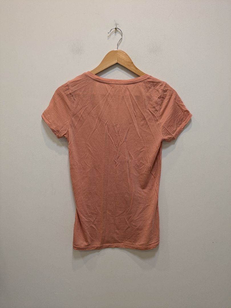 Coral Icebreaker Merino V-Neck Tee, S