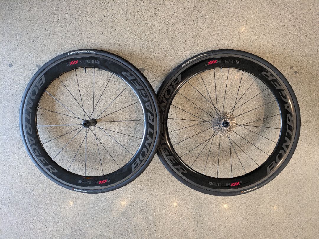 Black Bontrager Aeolus XXX 6 TLR Wheelset, 700C