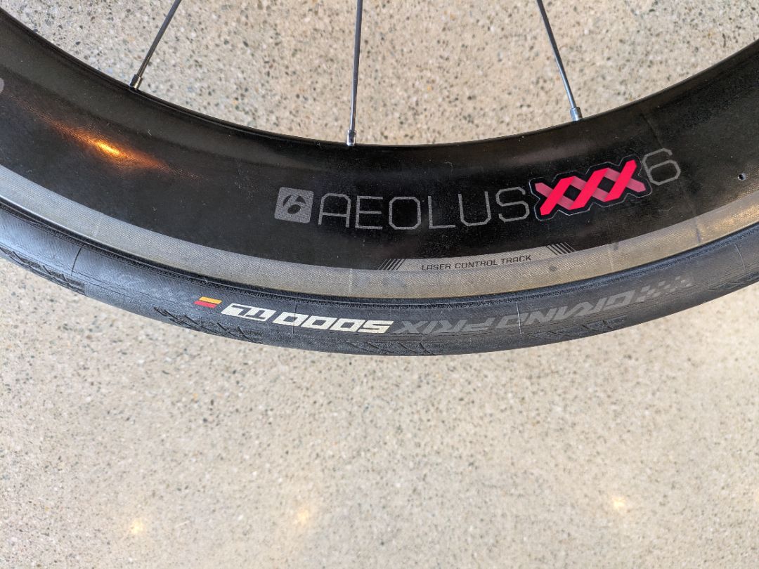 Black Bontrager Aeolus XXX 6 TLR Wheelset, 700C