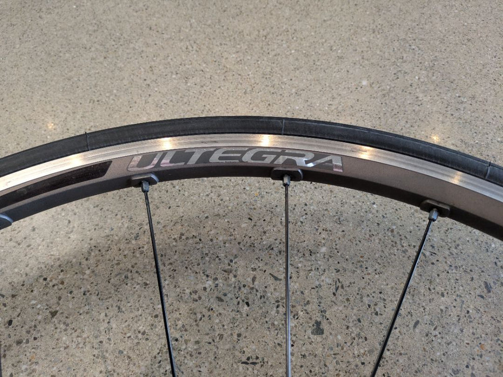 Grey Shimano WH-6800 Wheelset, 700C