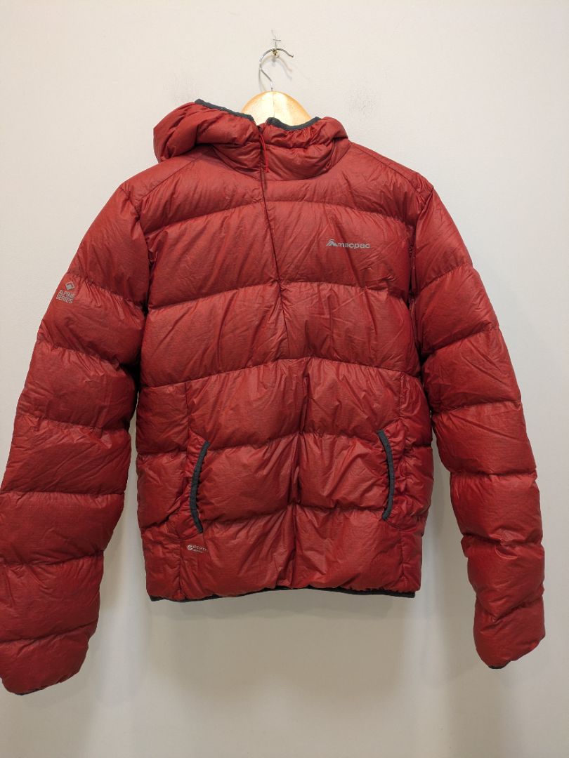 Red Macpac Equinox, M