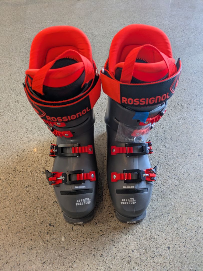 Grey Rossignol Hero World Cup 110 SC, 25.5