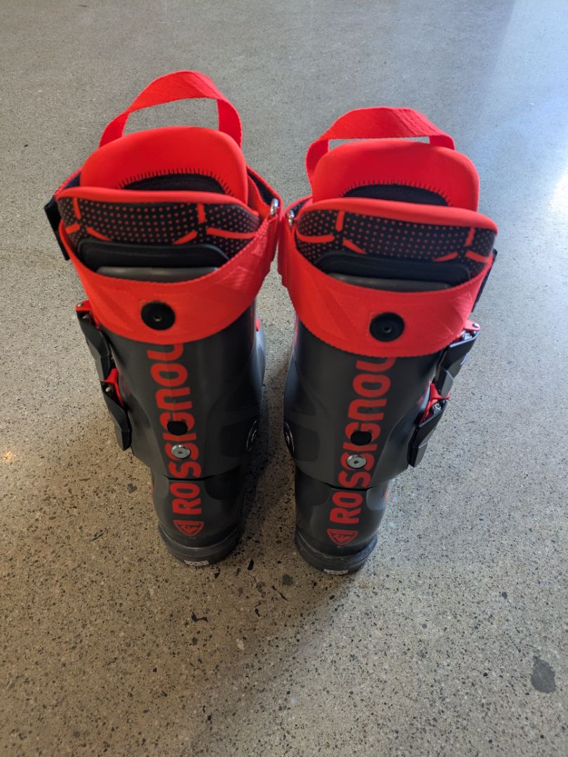 Grey Rossignol Hero World Cup 110 SC, 25.5