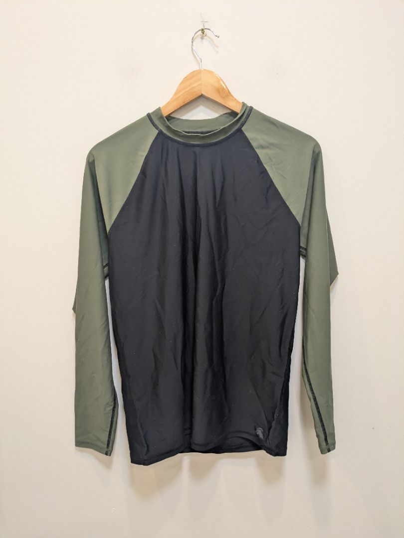 Black Macpac Rash Top, S