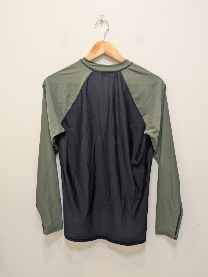 Black Macpac Rash Top, S