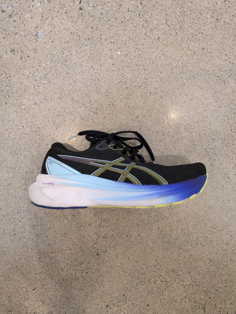 Black Asics GEL-KAYANO 30, EU 40