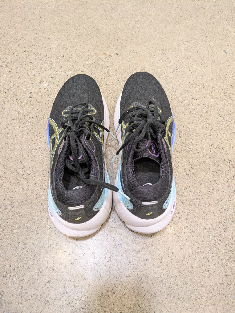 Black Asics GEL-KAYANO 30, EU 40