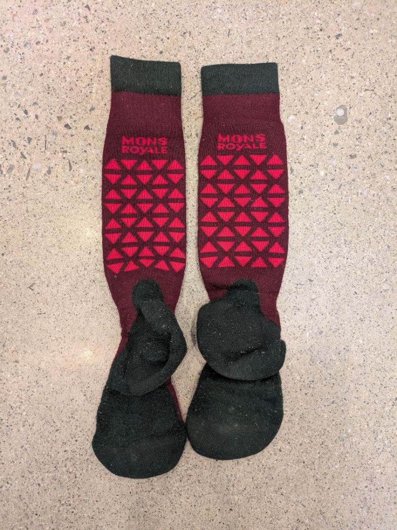 Burgundy Mons Royale Women’s Merino Ski Socks, S