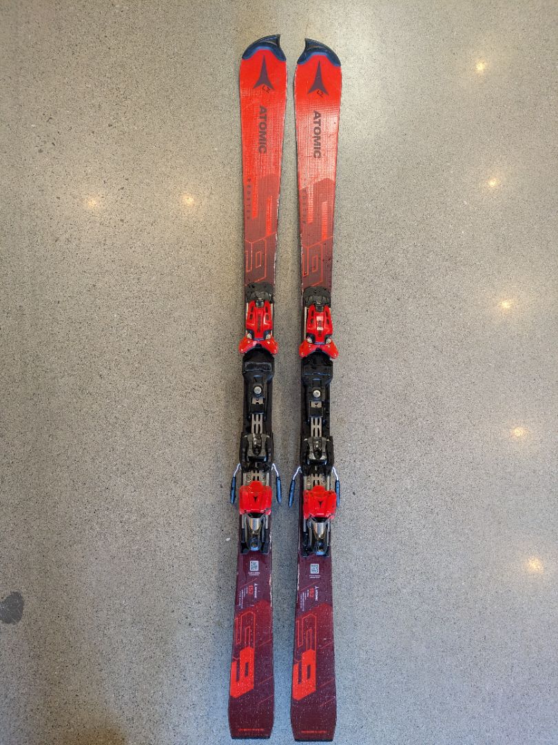 Red Atomic Redster S9 FIS, 152 cm