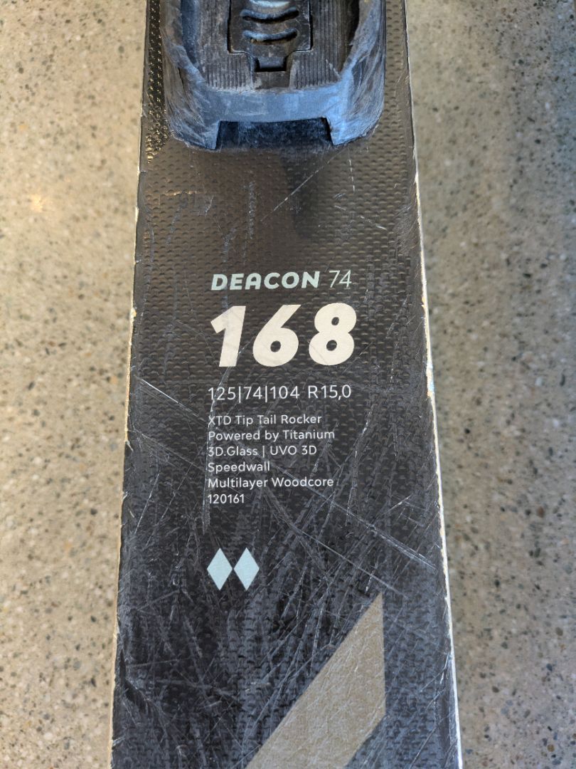 Black Völkl Deacon 74, 168 cm