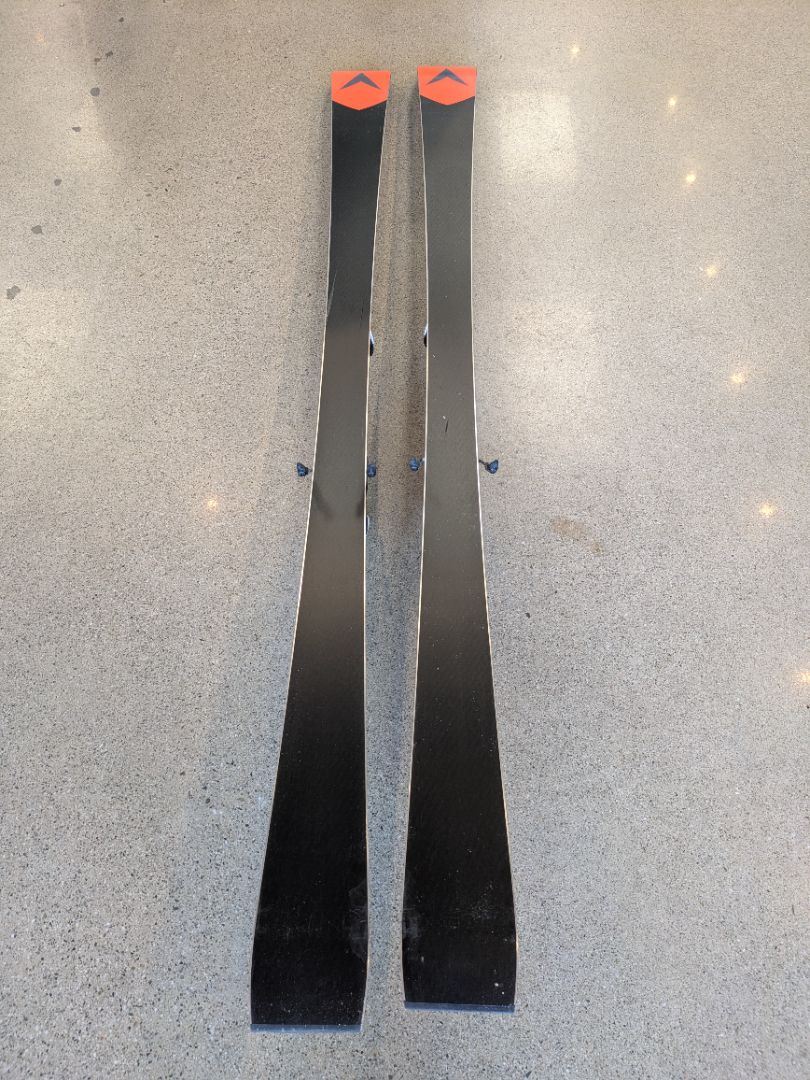 Black Dynastar Speed Master SL, 173 cm