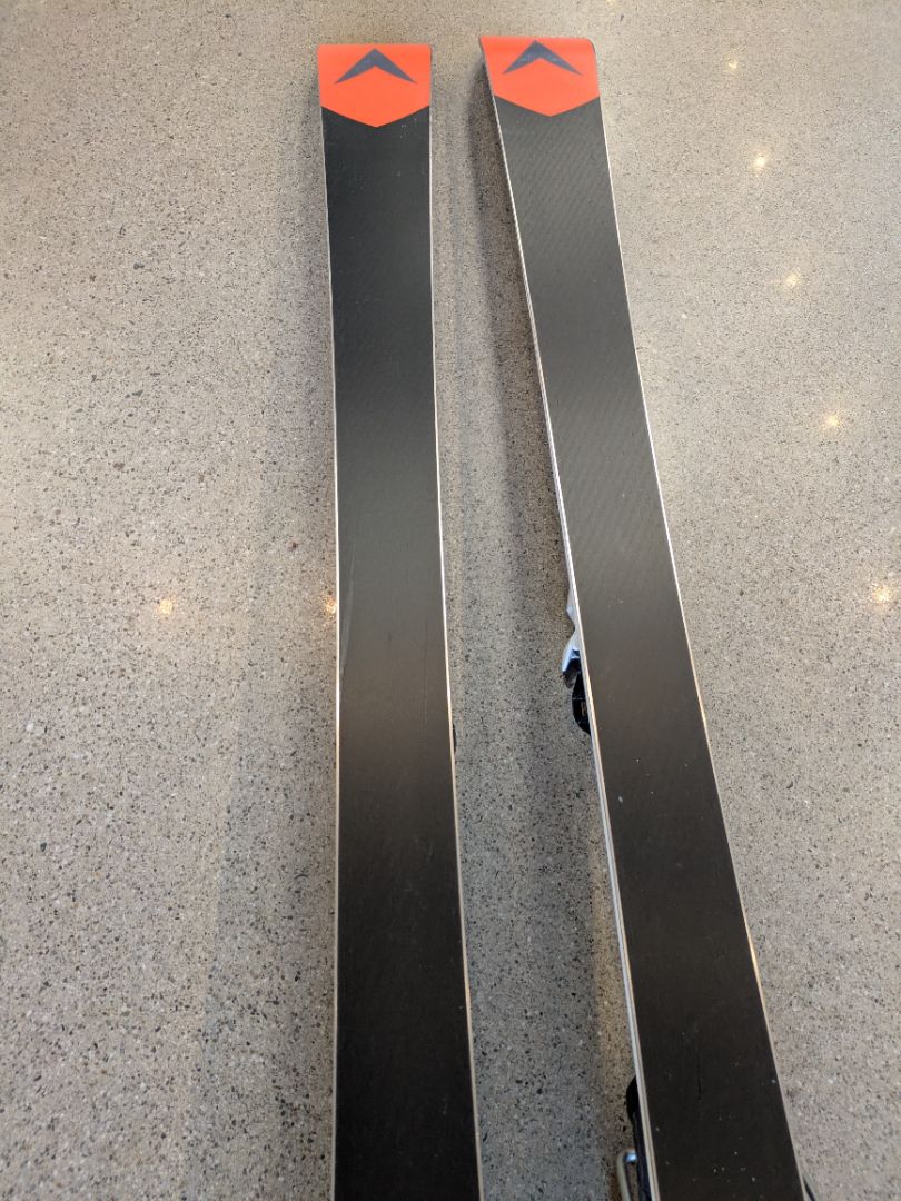 Black Dynastar Speed Master SL, 173 cm