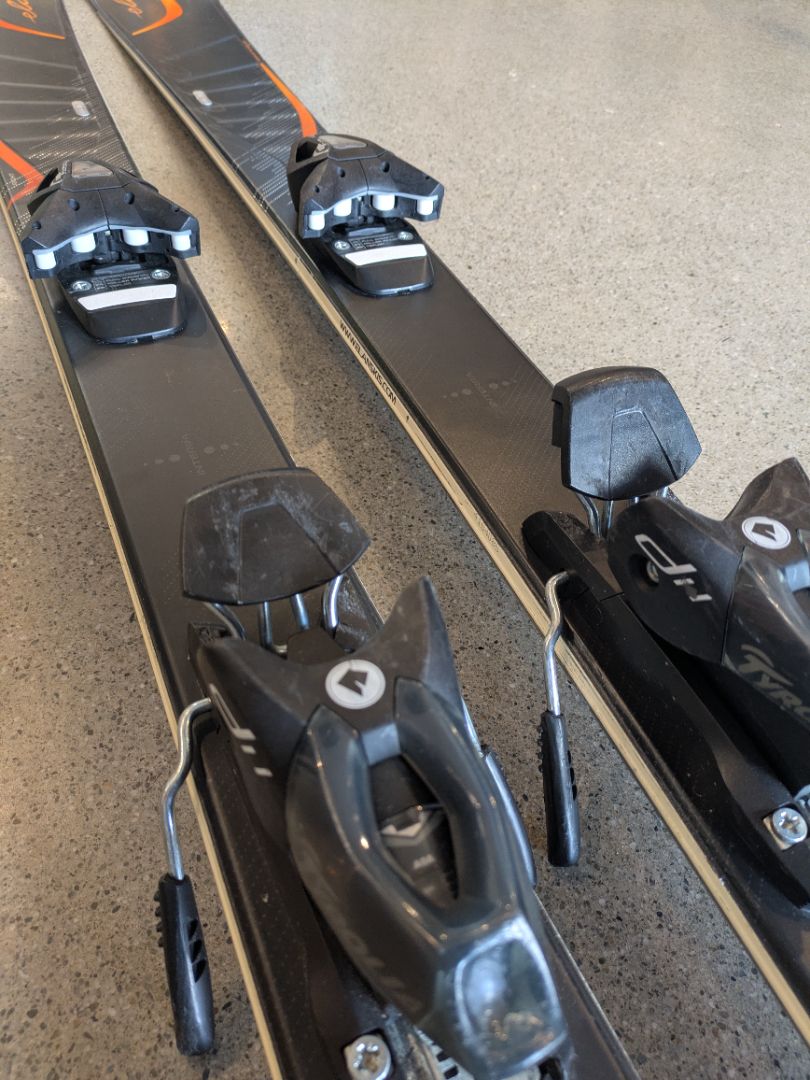 Black Elan Interra Fusion, 152 cm