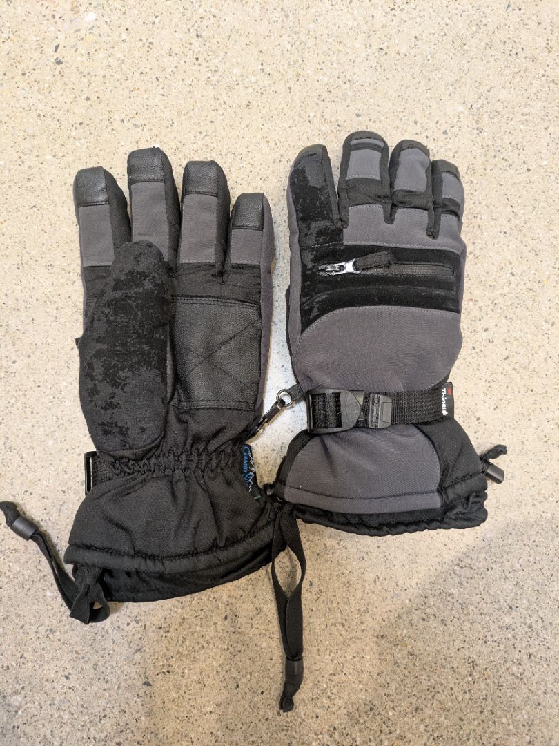 Black Grand Sierra Ski Gloves, M