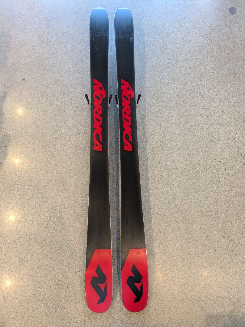 Black Nordica Enforcer 100, 172 cm