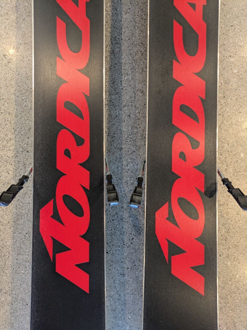 Black Nordica Enforcer 100, 172 cm