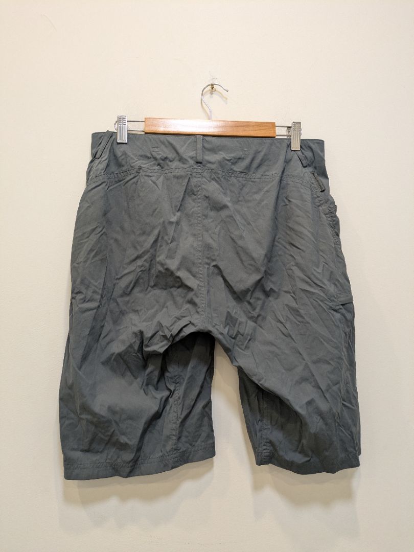 Grey Kathmandu Hiking Shorts, 12