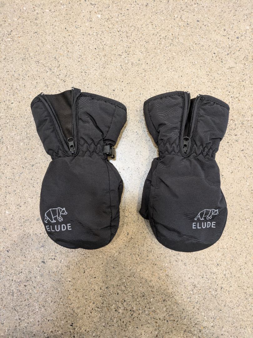 Black Elude Snow Mittens, 14yr