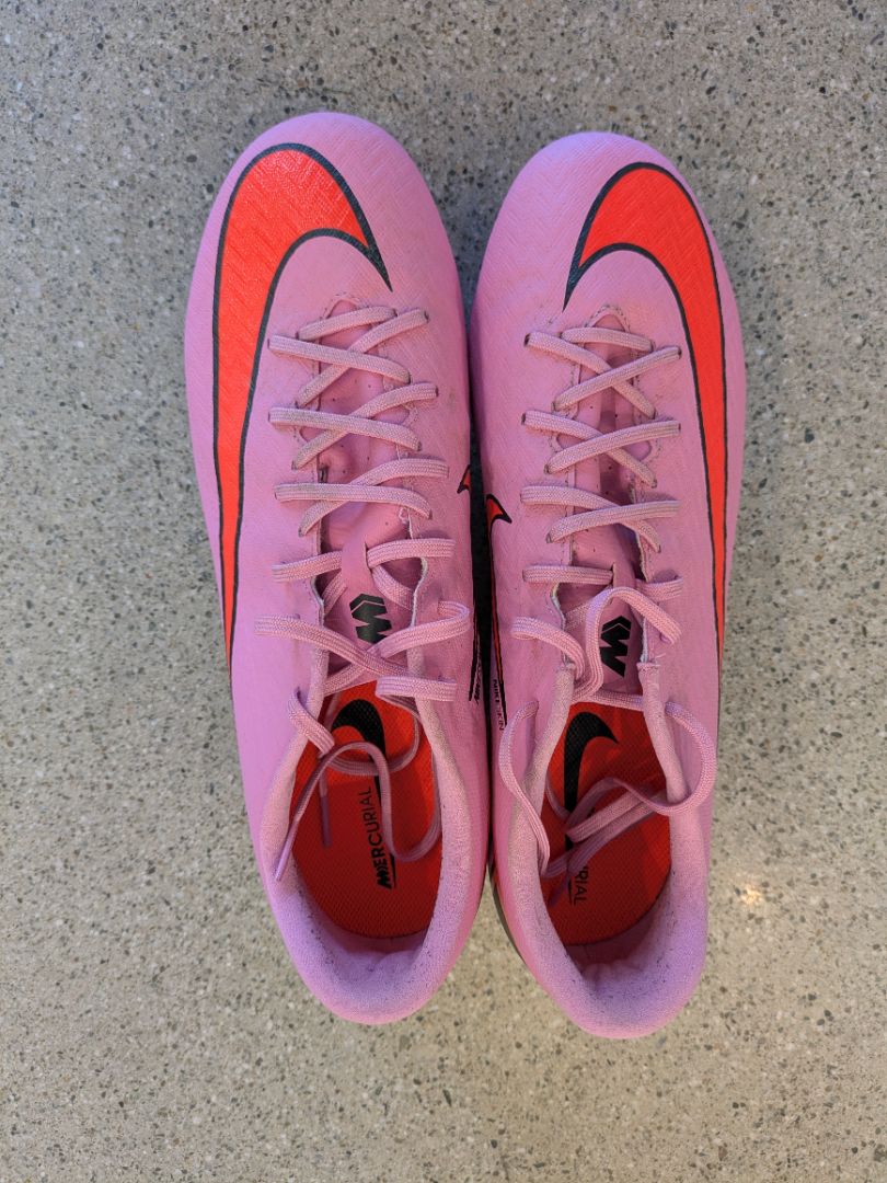 Pink Nike Air Zoom Mercurial, EU 44