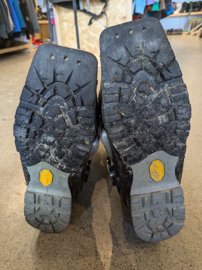 Black Scarpa 75mm Telemark Boots, 26.5