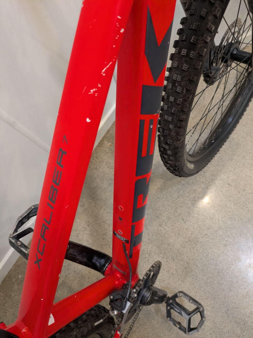 Red Trek X-Caliber 8, XS