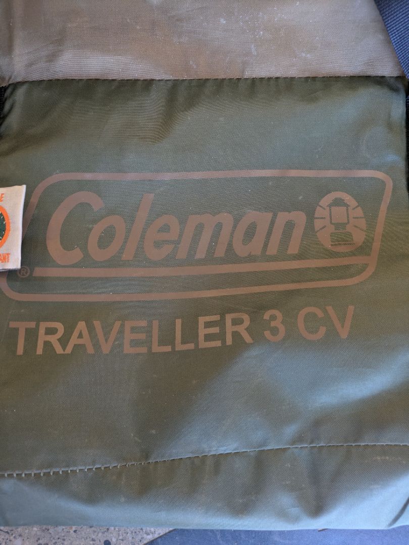 Green Coleman Traveller 3 CV, 3 Person