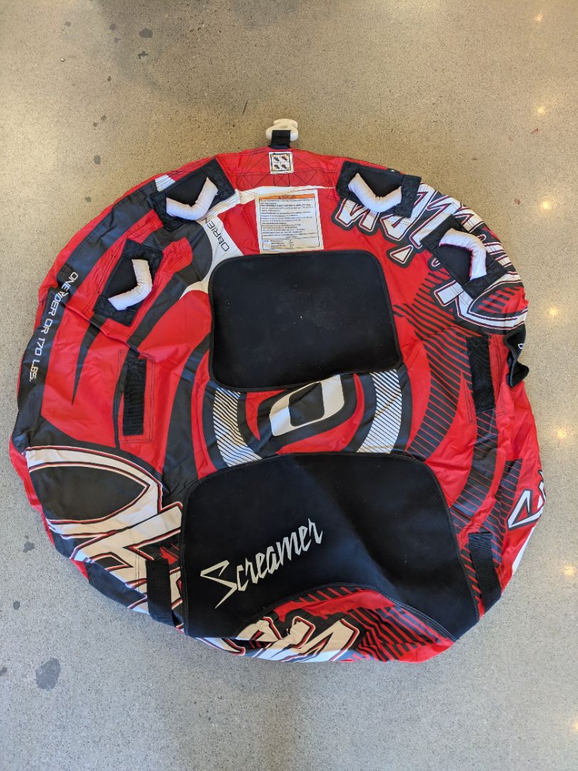 Red O’Brien Screamer Towable Tube