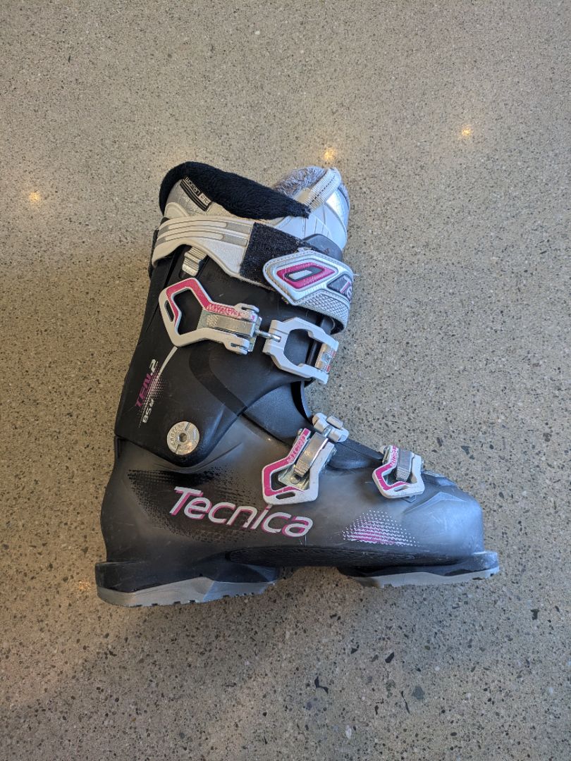 Black Tecnica Women's Ski Boots, Mondo 25.5