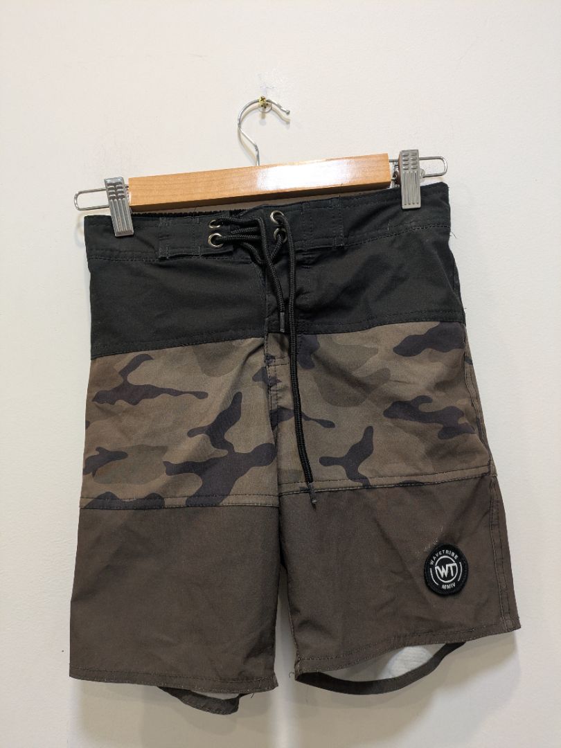 Olive Wavetribe Camo Boardshorts, Kids 8