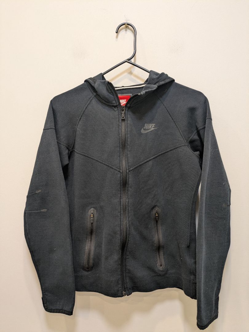 Black Nike Tech Fleece Hoodie, Small