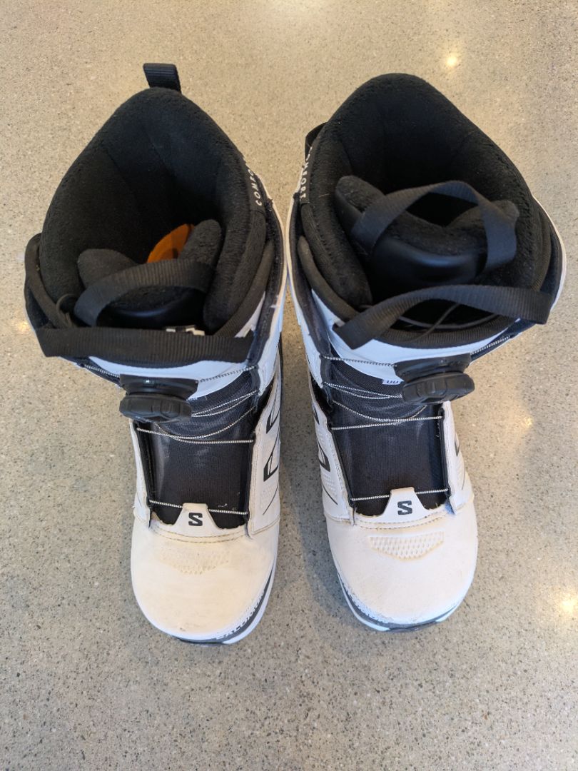 White Salomon Snowboard boots, 26.5