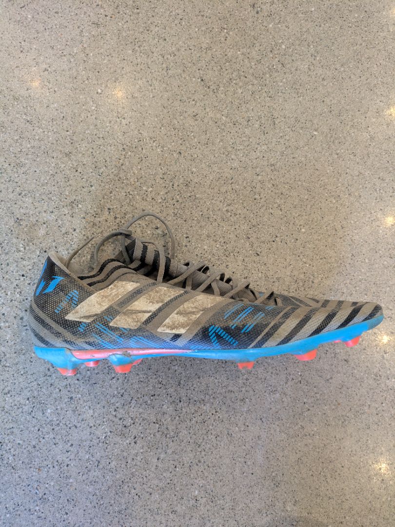 Grey Adidas Nemeziz Messi 17.1, EU 47⅓