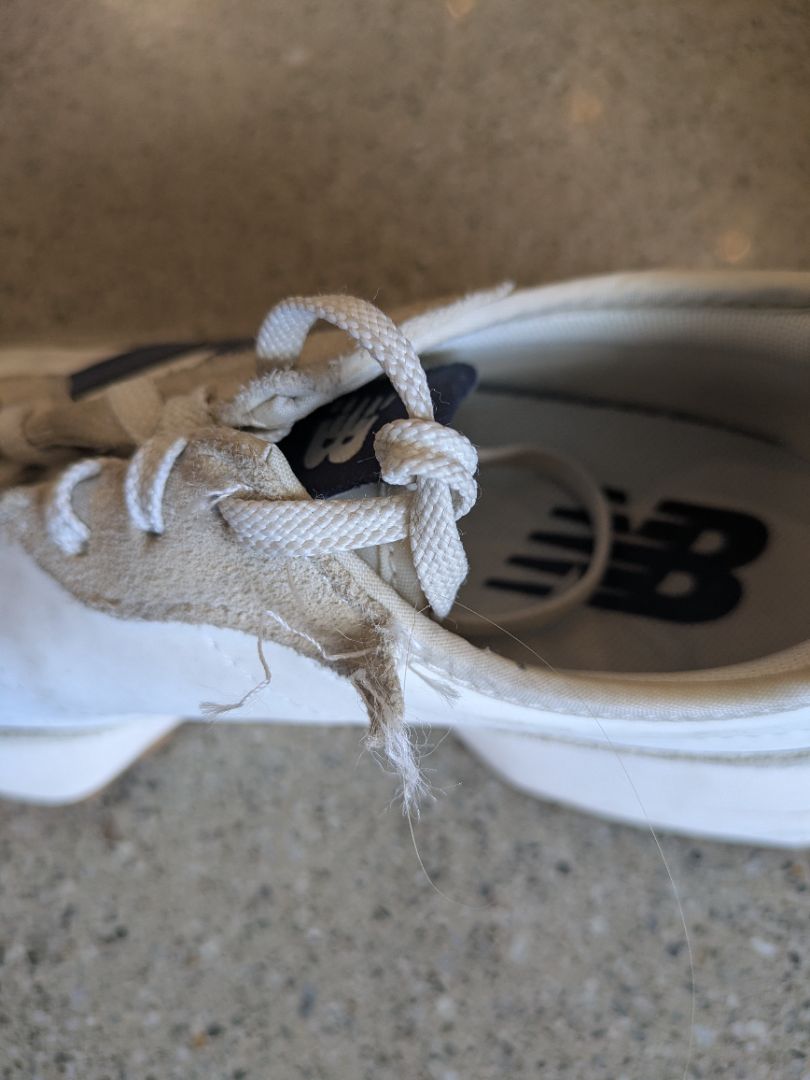 Cream New Balance 327, EU 39