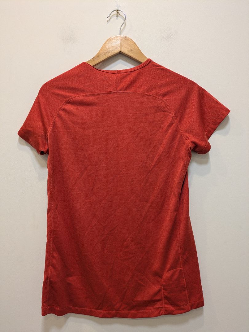 Red Macpac Merino T-shirt, 10