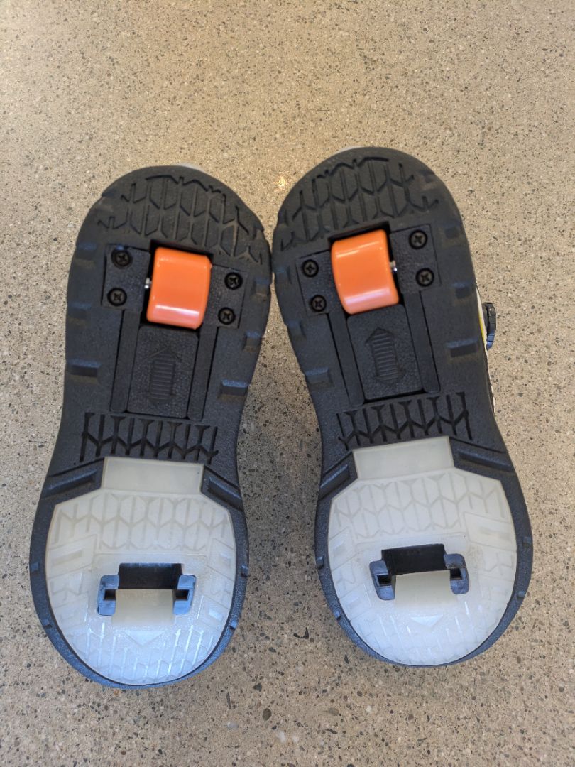 Black Guipaishi Retractable roller shoes, EU 39