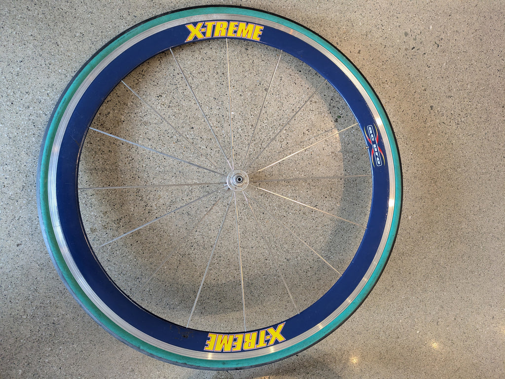 Blue X-treme AC Pro, 700C estimated; verify tyre size marking