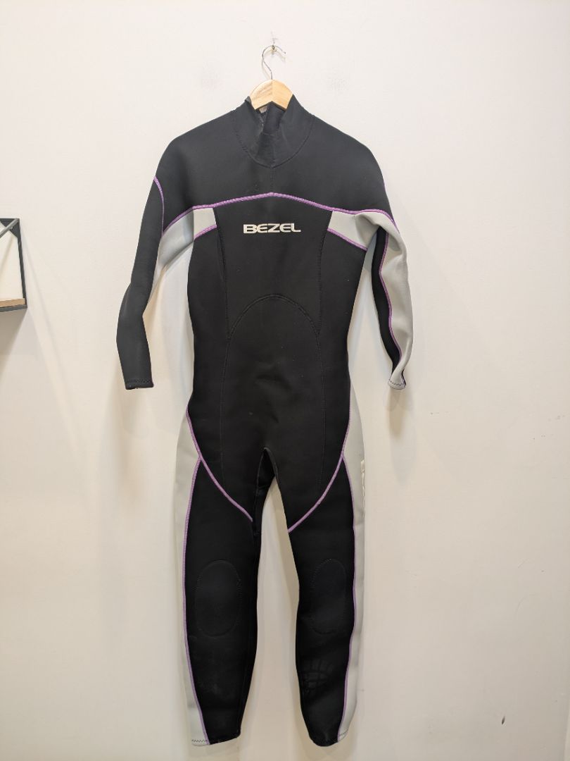 Black Bezel Full Back Zip Wetsuit, Women's 14