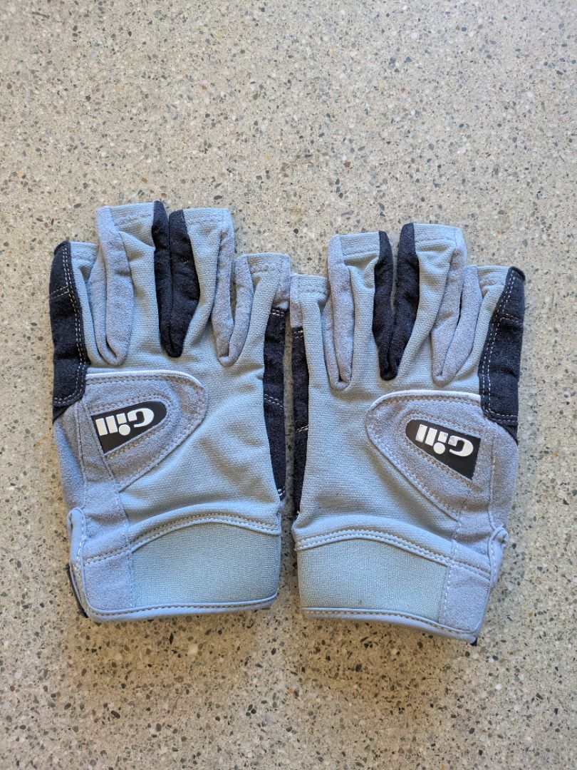 Grey Gill Short Finger Sailing Gloves, M
