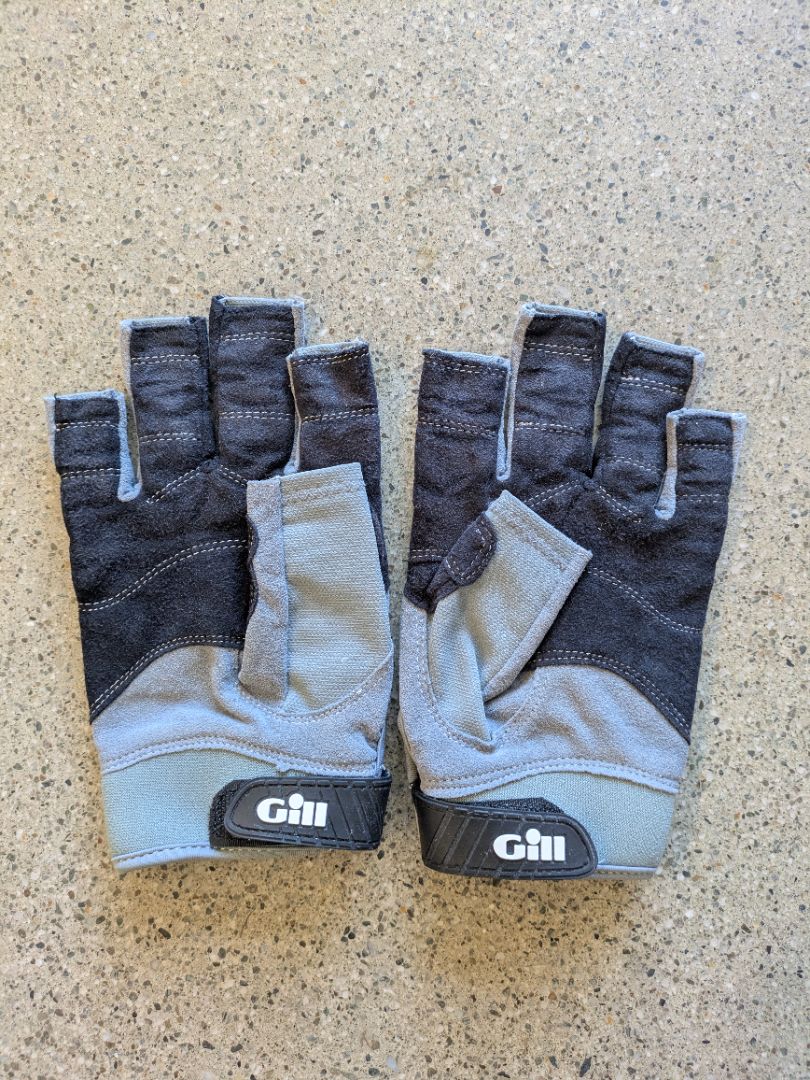Grey Gill Short Finger Sailing Gloves, M