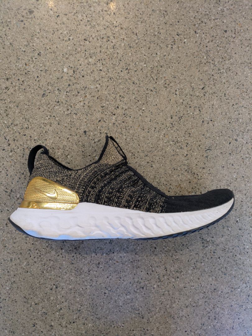 Black Nike React Phantom Run Flyknit 2, EU 39